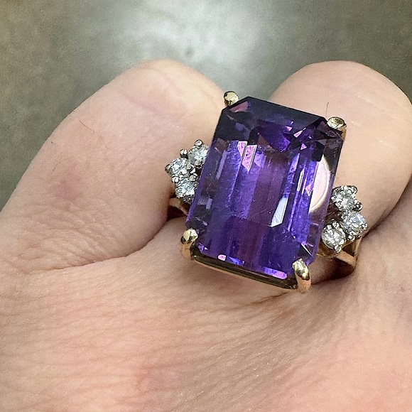 8.3g 14K gold amethyst and diamonds cocktail ring size 7.25 - Picture 3 of 15